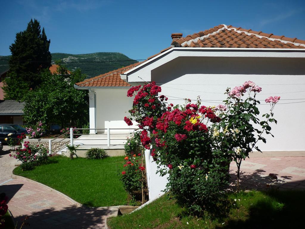 Apartments Tulipan - With Free Private Parking Garage Mostar Dış mekan fotoğraf